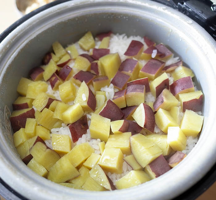 サツマイモの炊き込みご飯