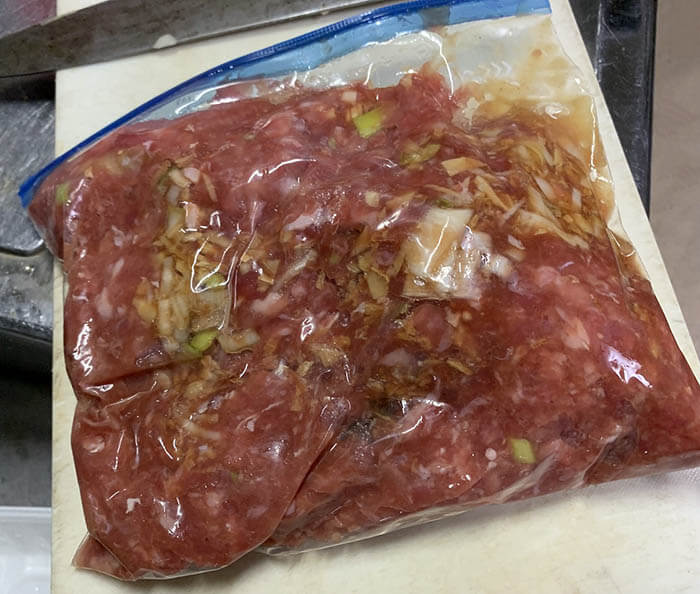 低温調理魯肉飯の和え麺