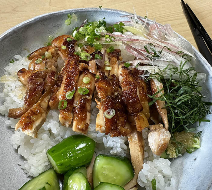 鶏のひつまぶし丼