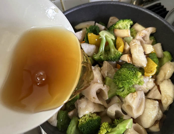 白身魚と野菜の甘酢炒め