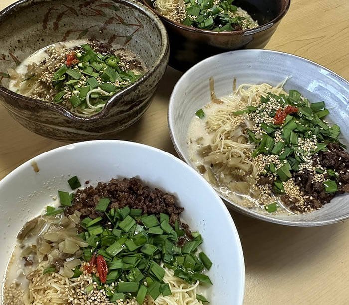 鶏白湯担々麺