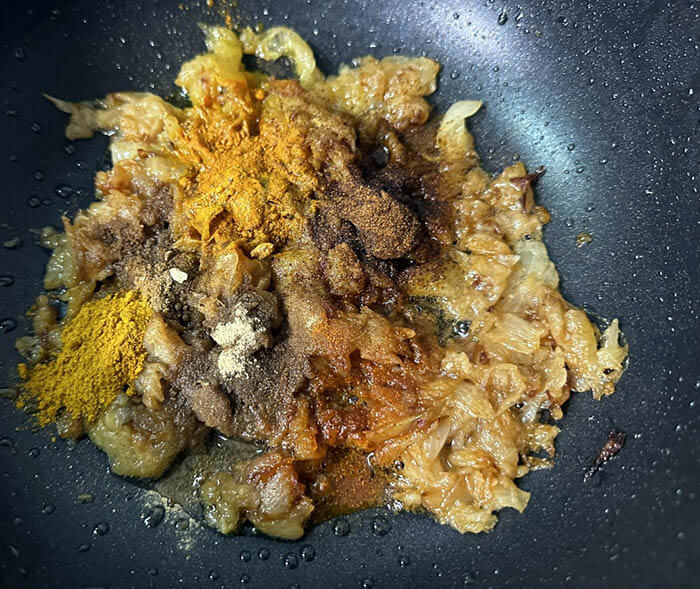 ポークヴィンダルーカレー