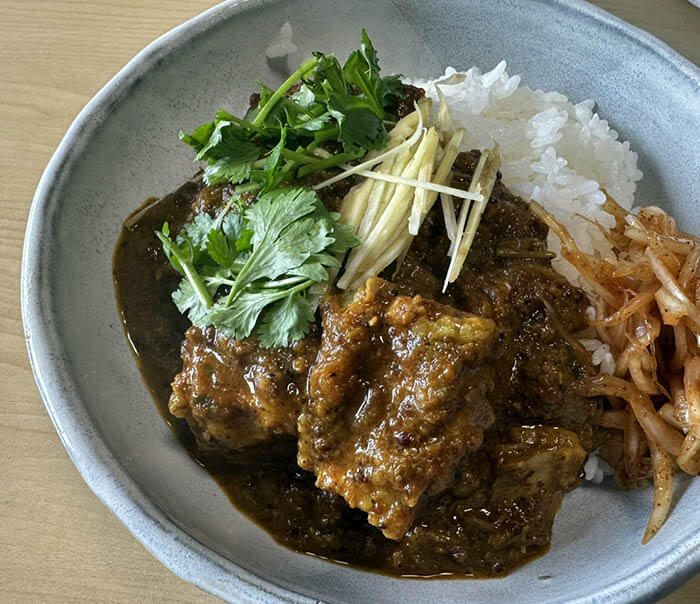 ポークヴィンダルーカレー