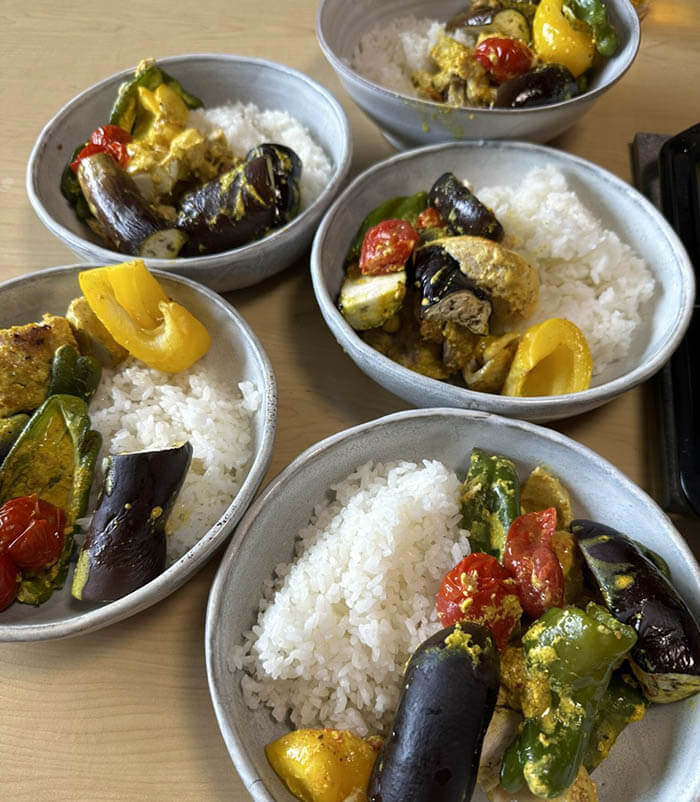タンドリーチキンと夏野菜のオーブン焼き