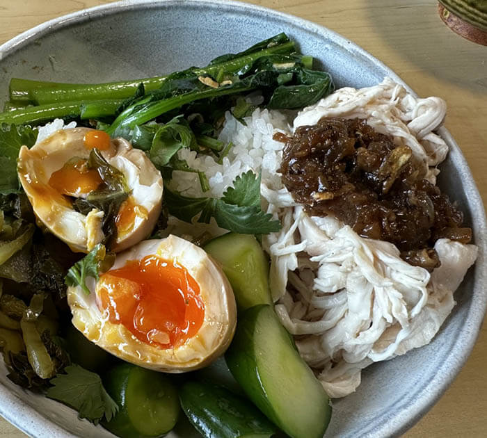 ジーローハン（鶏肉飯）