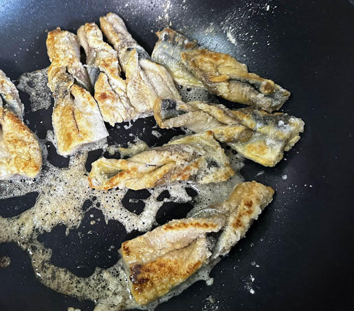 秋刀魚の手綱焼き
