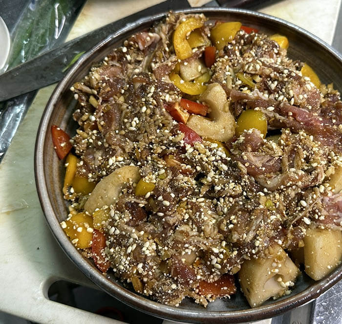 粉蒸肉と鶏肉のスープ