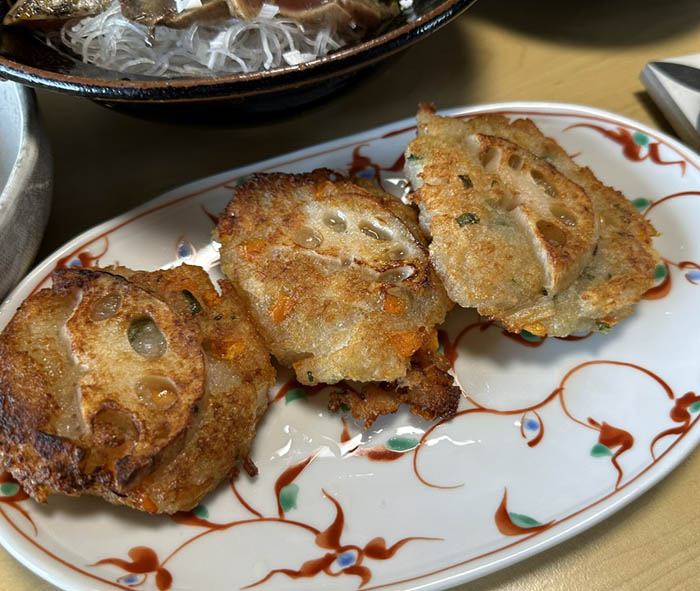 漬けカツオとれんこん餅と納豆汁