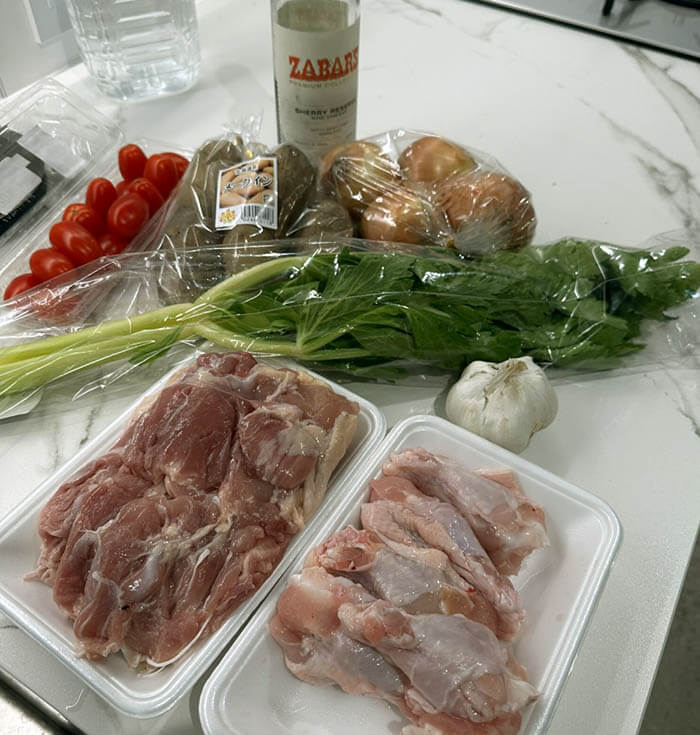 鶏肉のワインヴィネガー煮込み