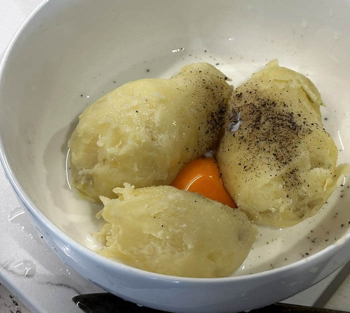 鶏肉のワインヴィネガー煮込み