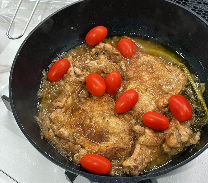 鶏肉のワインヴィネガー煮込み