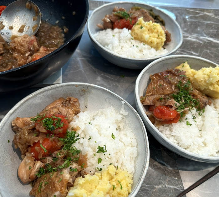 鶏肉のワインヴィネガー煮込み