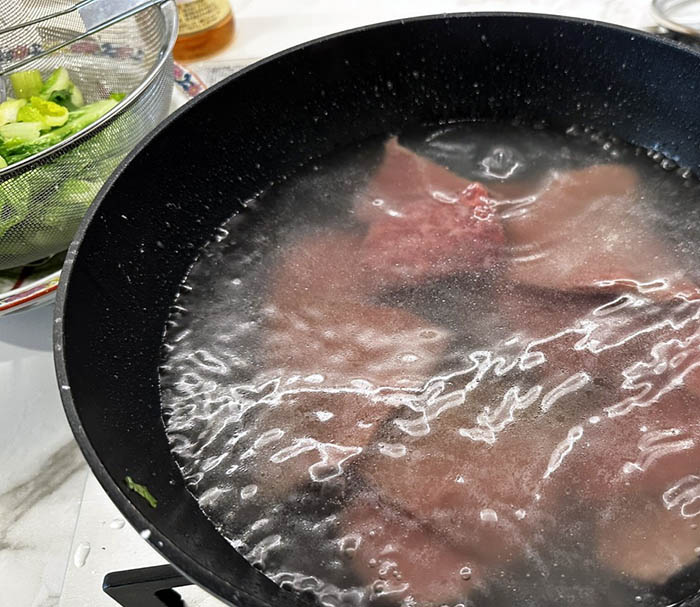 近江牛の湯引き