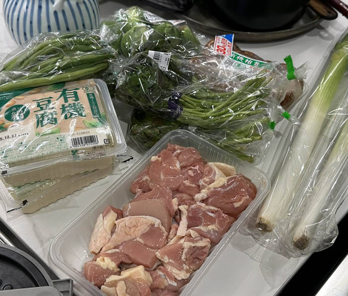 鶏肉とクレソンのスープ＆豆腐の牡蠣油煮込み