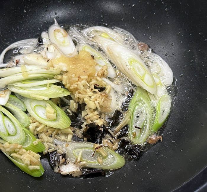 鶏肉とクレソンのスープ＆豆腐の牡蠣油煮込み