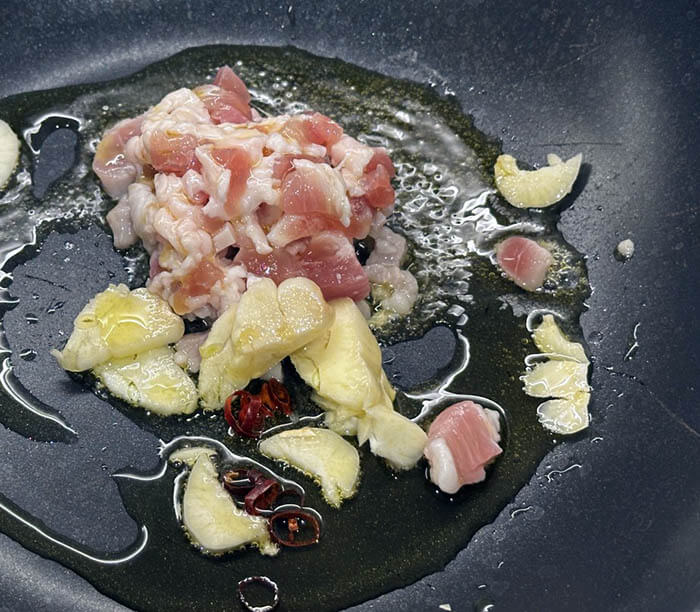 ホタルイカのラグーのパスタ