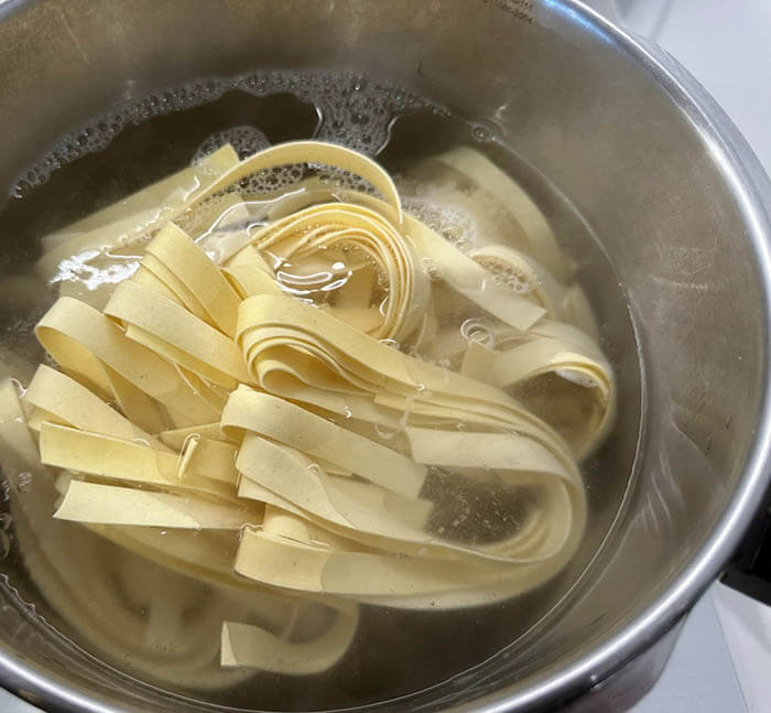 牛スジボロネーゼのパッパルデッレ