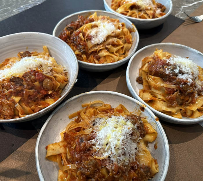 牛スジボロネーゼのパッパルデッレ