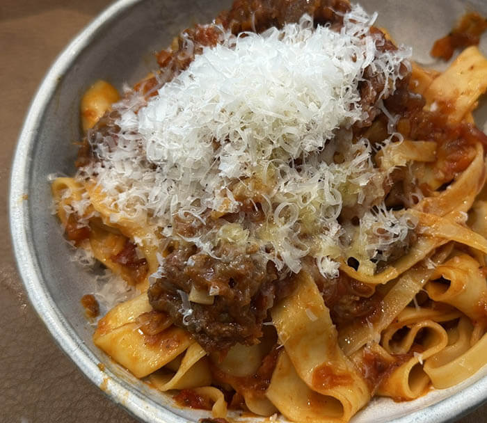 牛スジボロネーゼのパッパルデッレ
