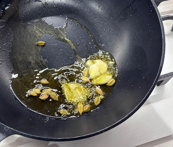 260312豚肉とひよこ豆とあんずの煮込み