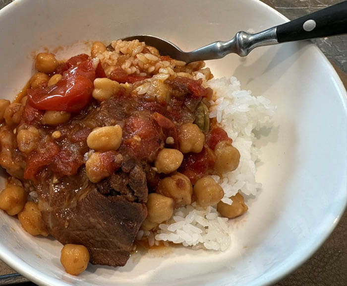 260312豚肉とひよこ豆とあんずの煮込み